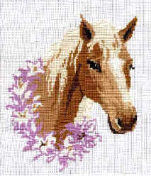 Лошадь и цветы